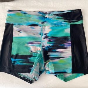 Lululemon spandex shorts size 6